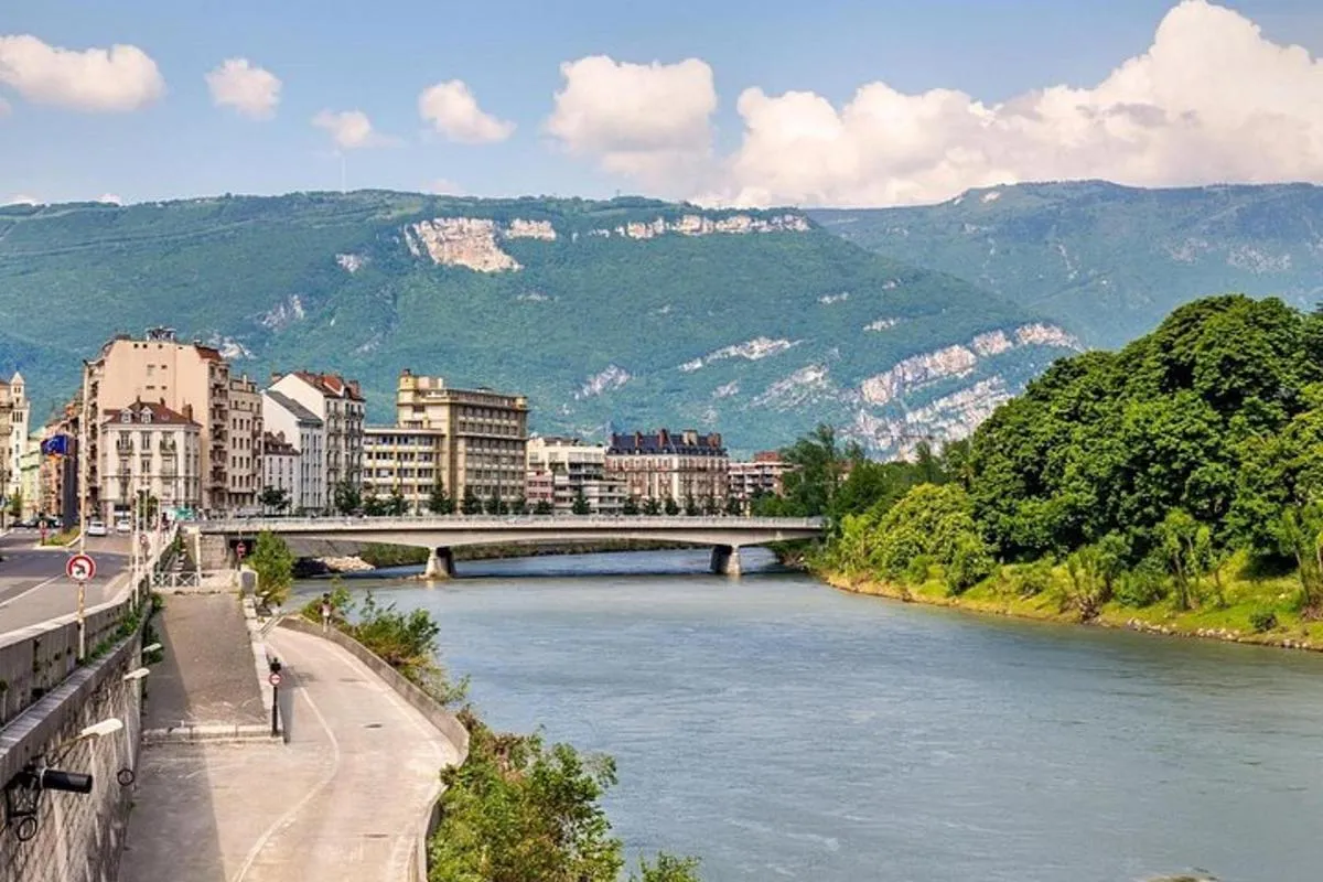 Explorez Grenoble en 60 minutes avec un Local – photo 8