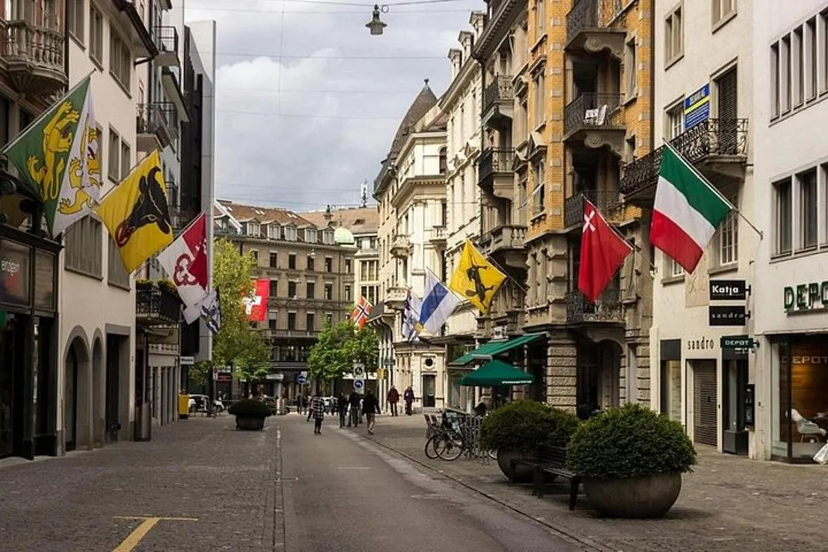 De Bâle : Visite de Zurich avec dégustation de chocolat et croisière sur le lac – photo 12