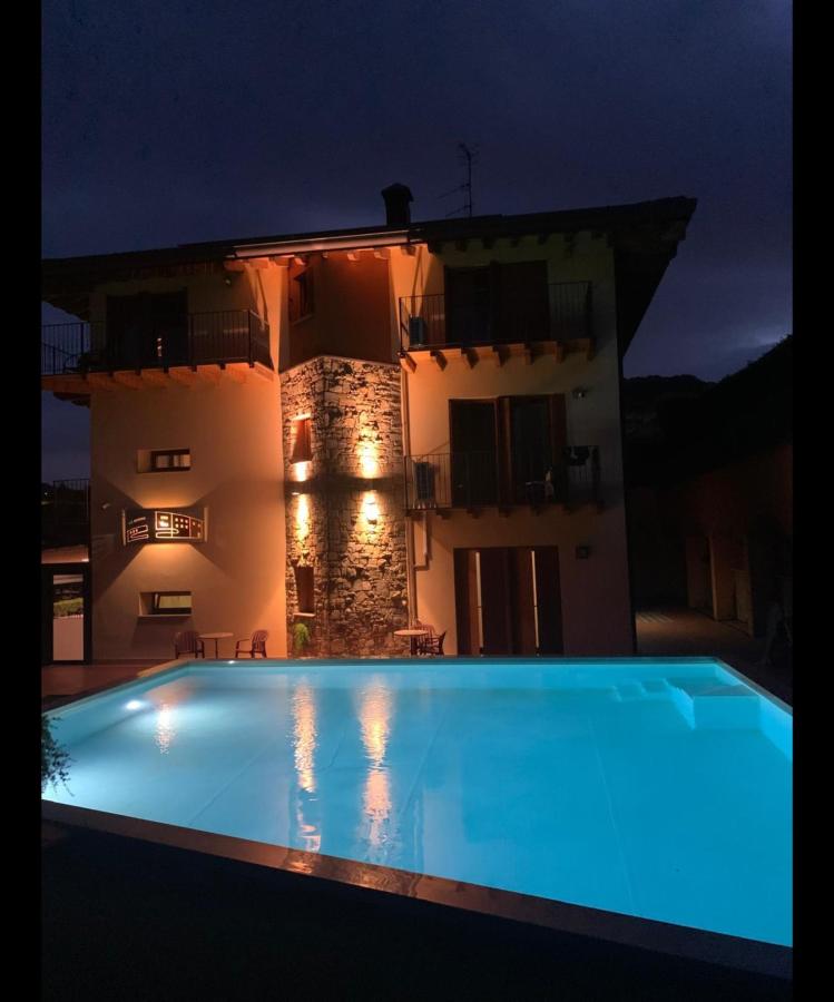 Piscina di La Marina Resort o nelle vicinanze