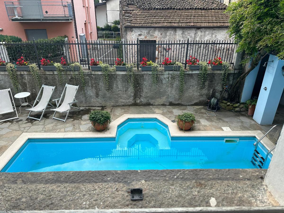 Piscina di Villa Annamaria B&B o nelle vicinanze