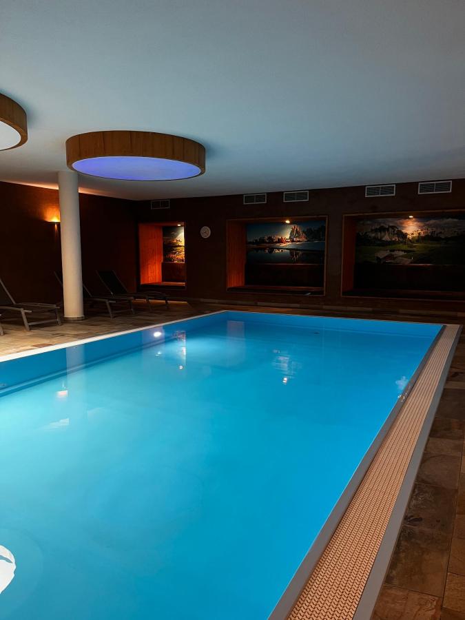 Piscina di Hotel DAS ROYAL in Obereggen o nelle vicinanze