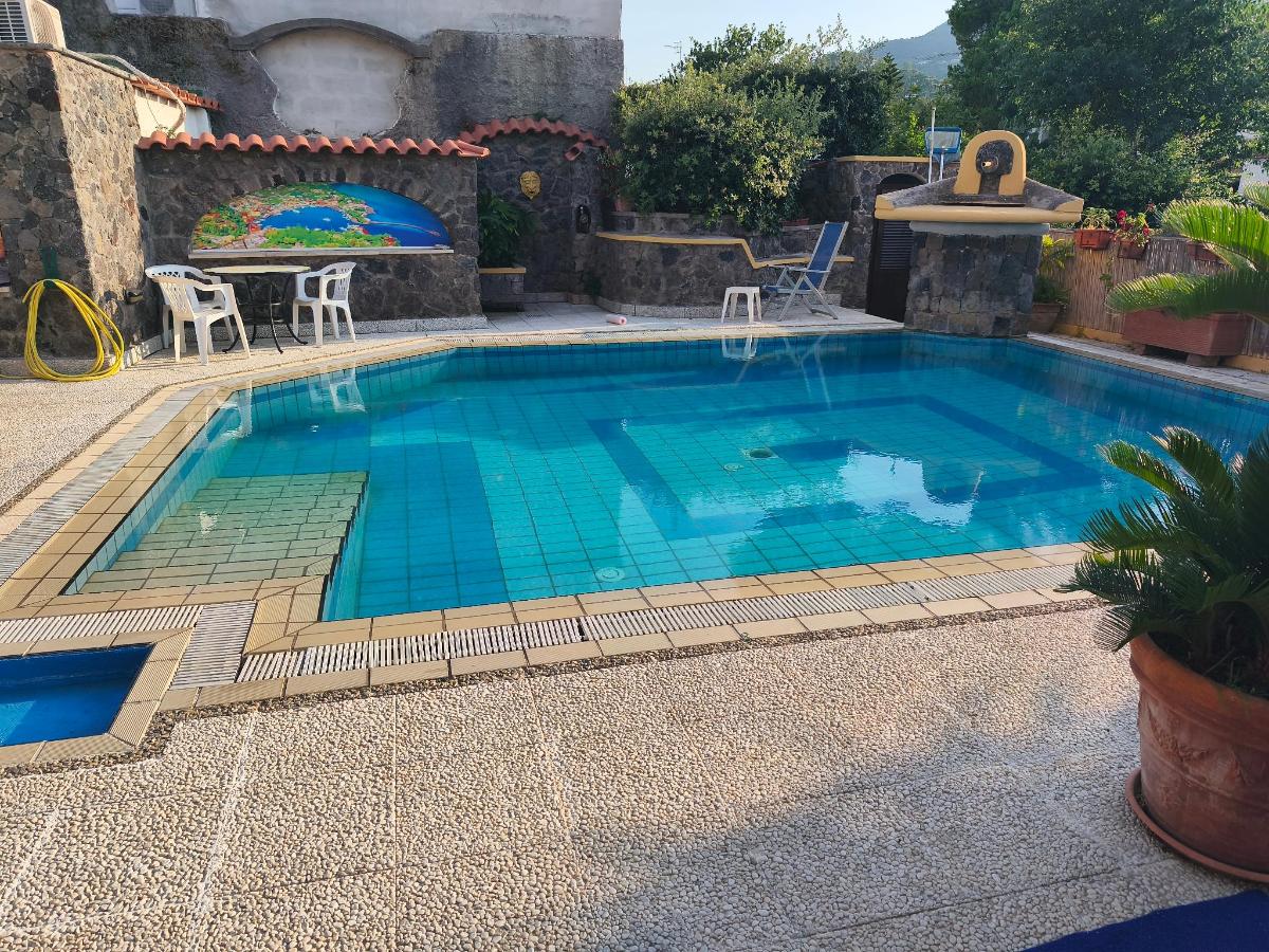 Piscina di Hotel Annabelle o nelle vicinanze