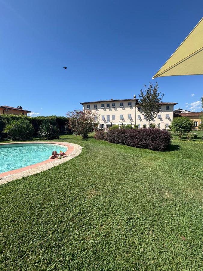 Piscina di Villa La Preziosa o nelle vicinanze