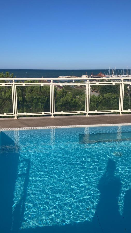 Piscina di Hotel Ariella o nelle vicinanze