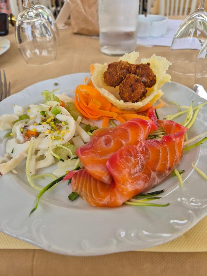 Cibo presso l'hotel o nelle vicinanze