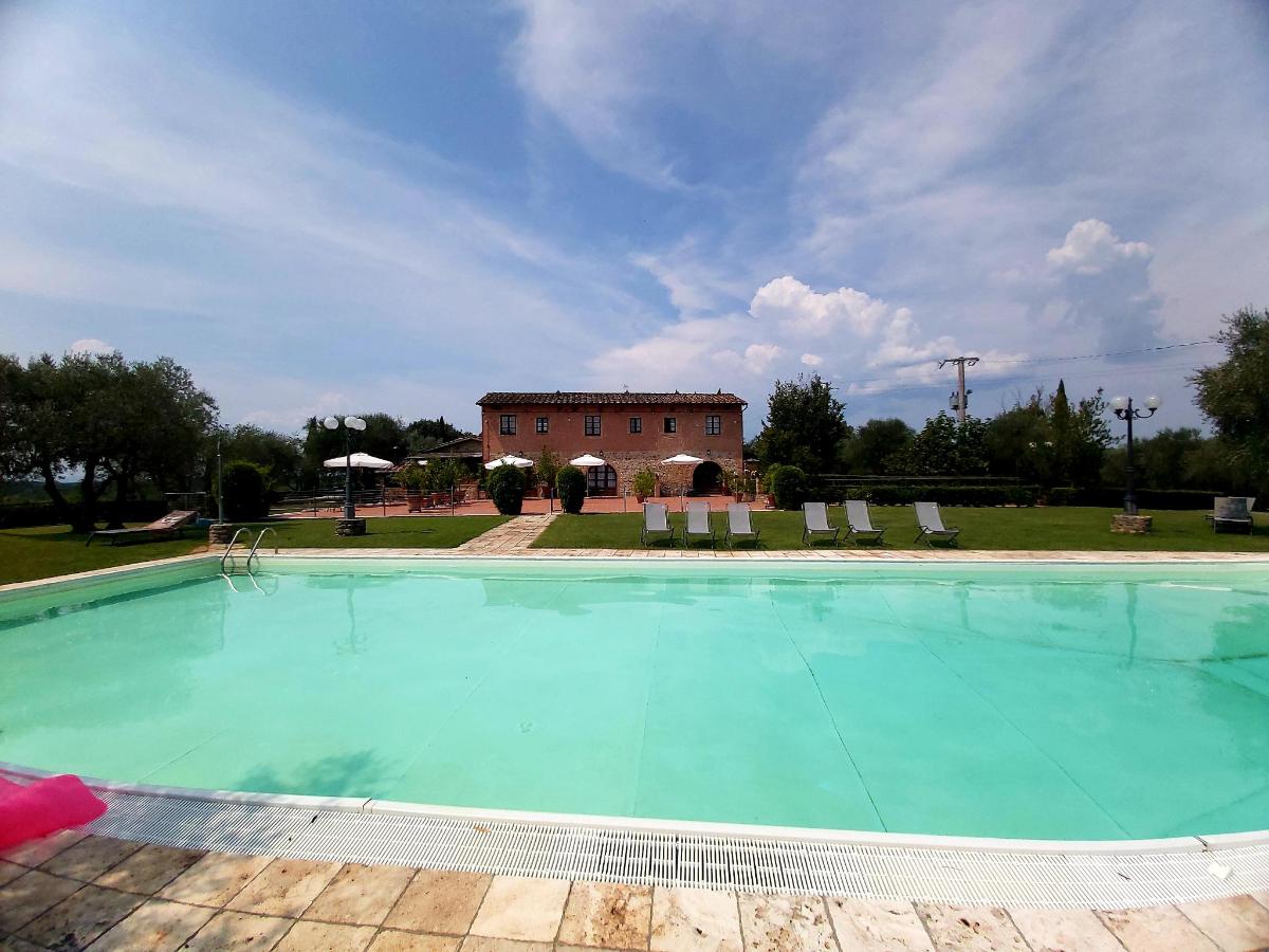 Piscina di Agriturismo Podere Casato o nelle vicinanze