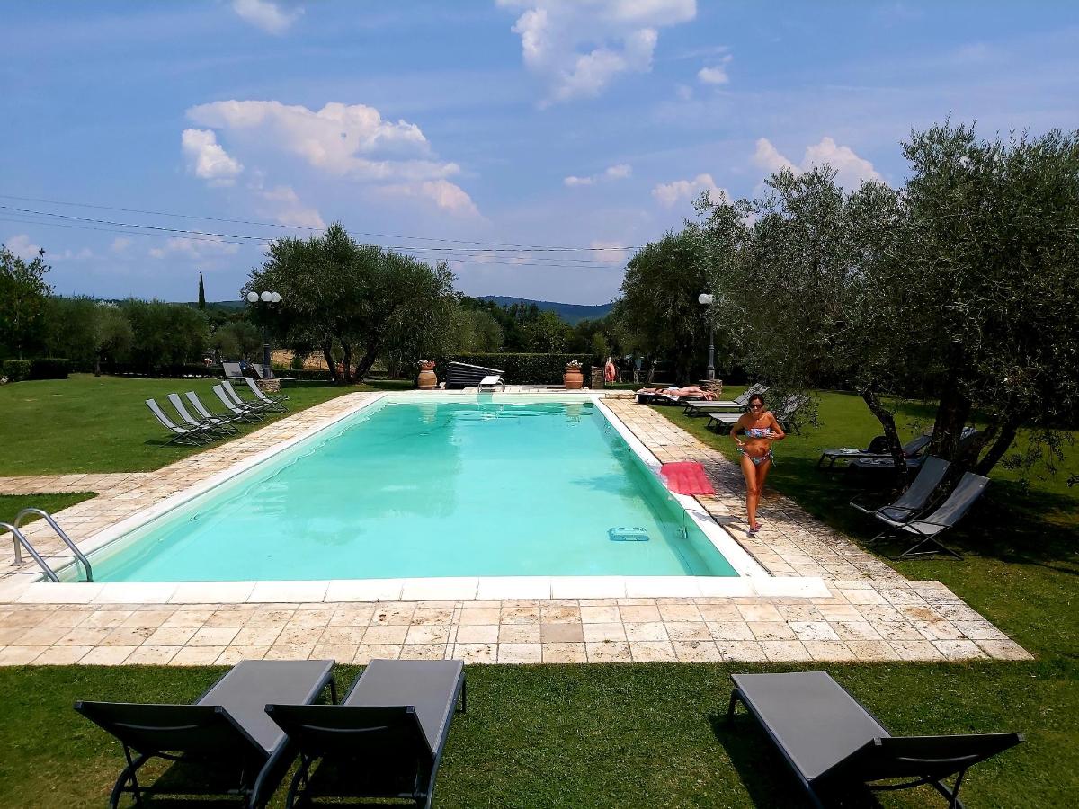 Piscina di Agriturismo Podere Casato o nelle vicinanze