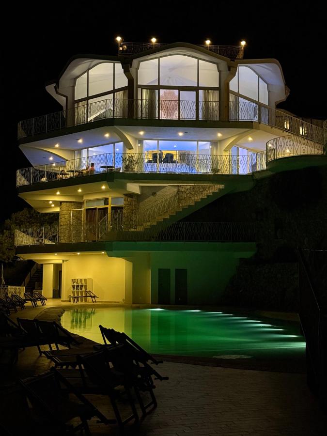 Piscina di Grand Hotel Excelsior o nelle vicinanze