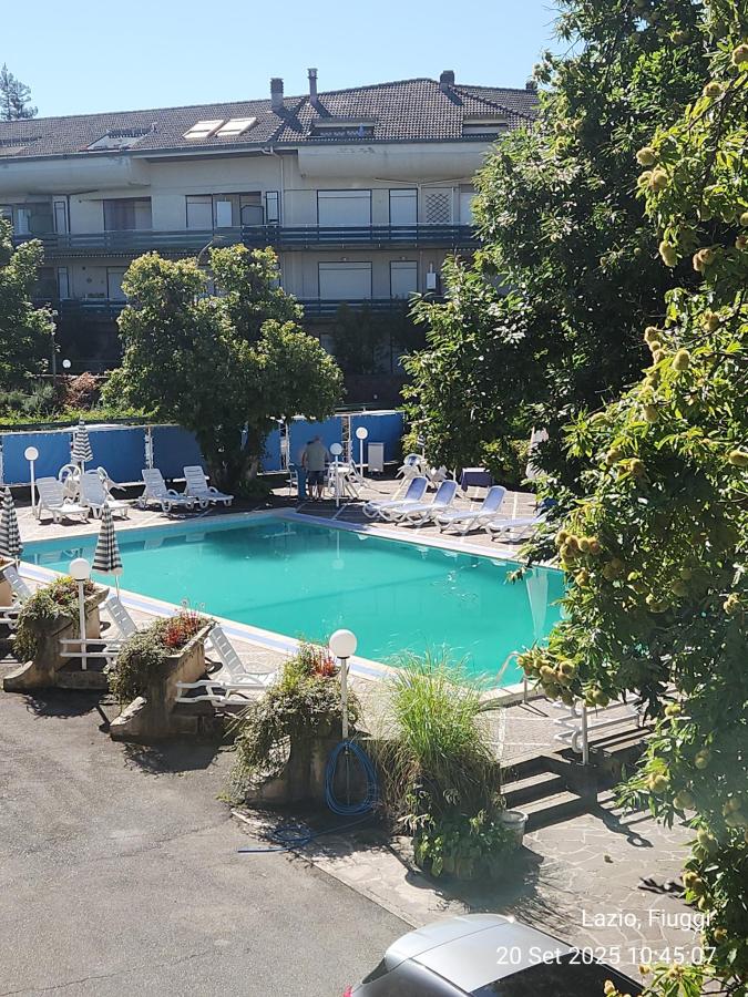 Piscina di Mondial Park Hotel o nelle vicinanze