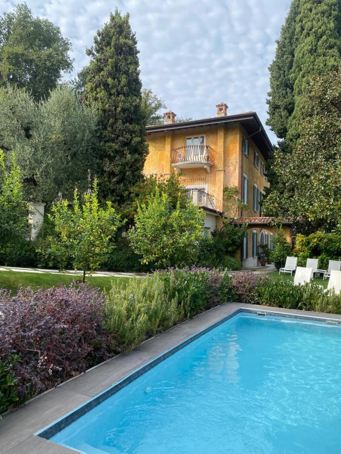 Piscina di Borgo il Mezzanino o nelle vicinanze