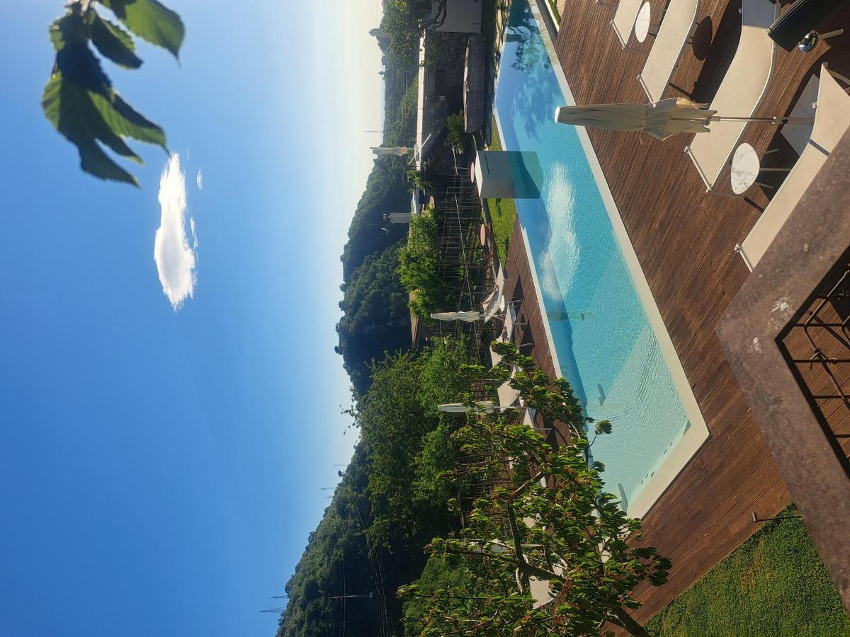Piscina di Laqua Countryside o nelle vicinanze