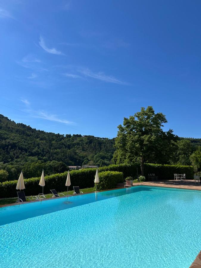 Piscina di Valle Rosa o nelle vicinanze