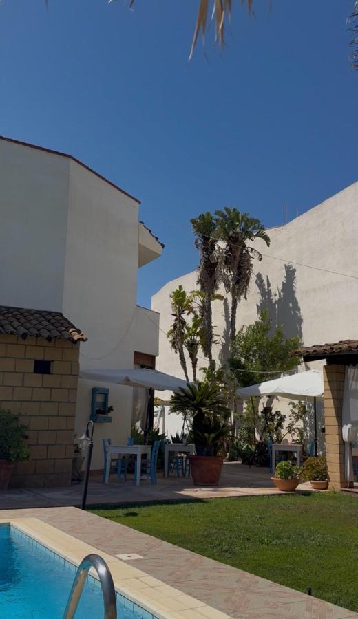 Piscina di Brunelli Residence o nelle vicinanze