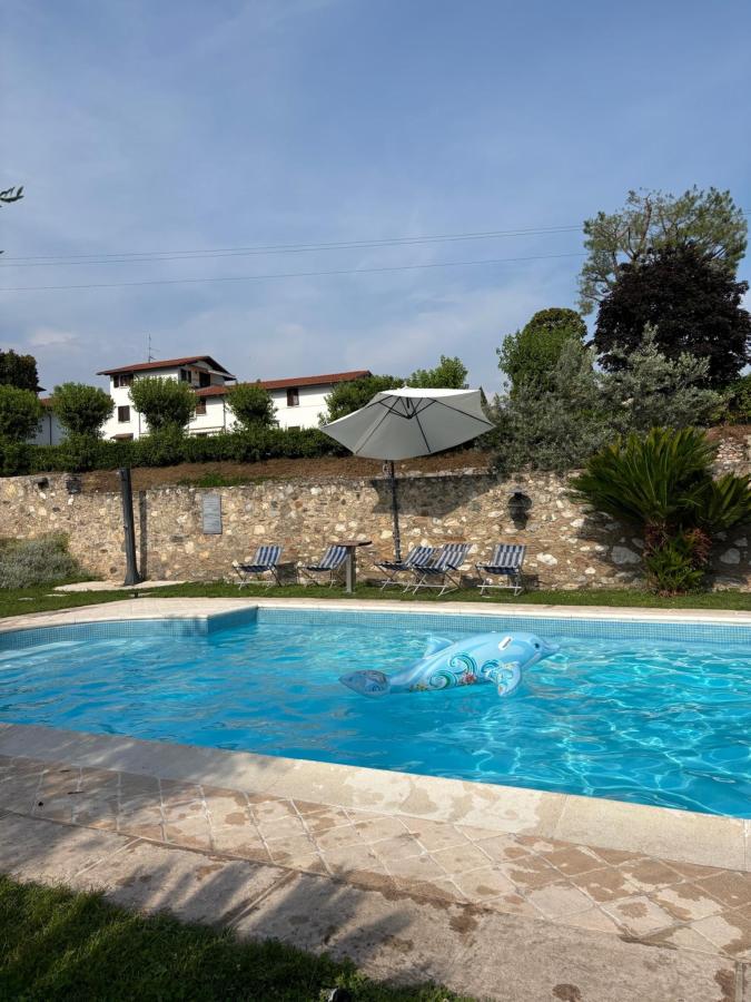 Piscina di Borgo degli Ulivi Residence o nelle vicinanze