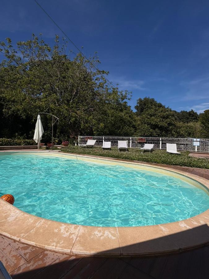 Piscina di Casa Vacanze La Mattonara o nelle vicinanze