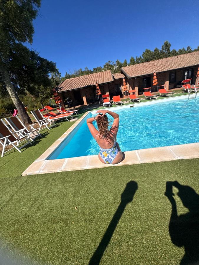 Piscina di Alma del Lago - Charming Apartments- il Carpignone o nelle vicinanze