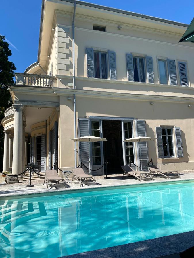 Piscina di Villa Platamone o nelle vicinanze