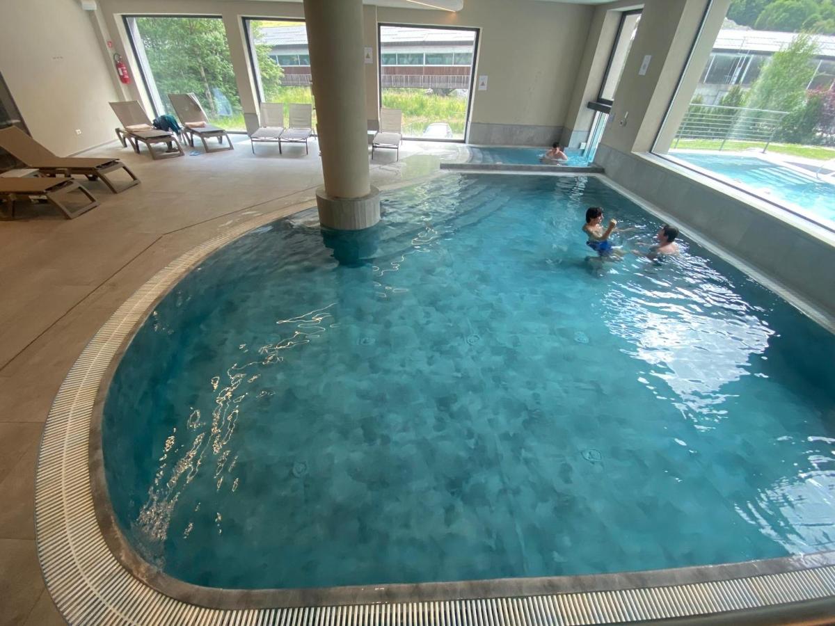 Piscina di TH Courmayeur o nelle vicinanze
