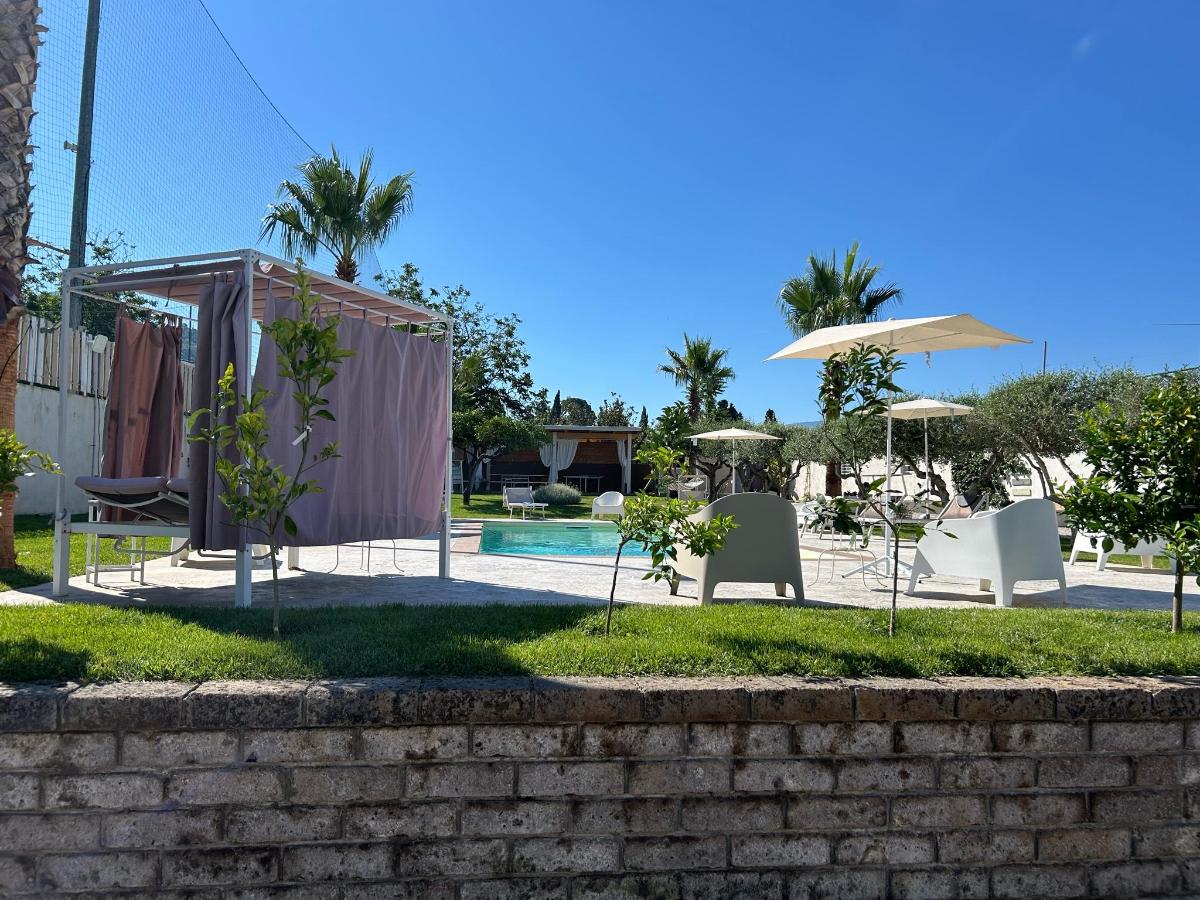 Piscina di B&B Villa Limão o nelle vicinanze