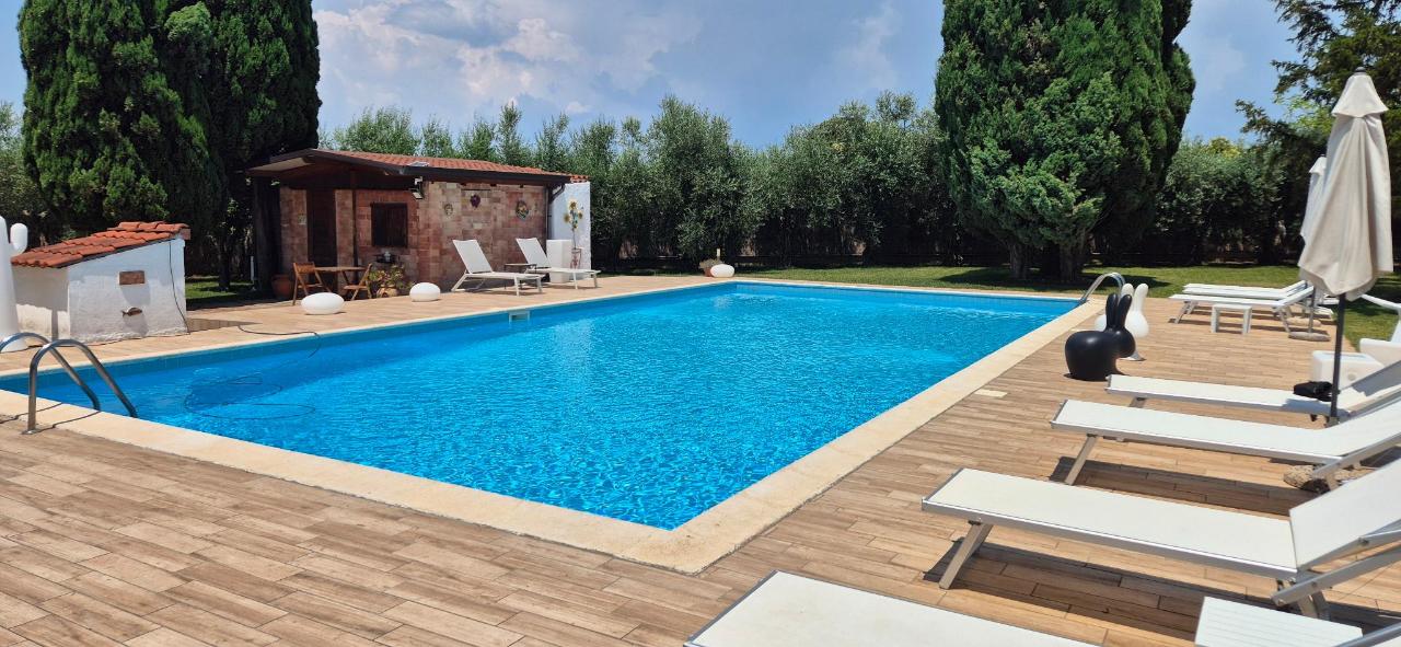 Piscina di Il Giardino dei Pini o nelle vicinanze