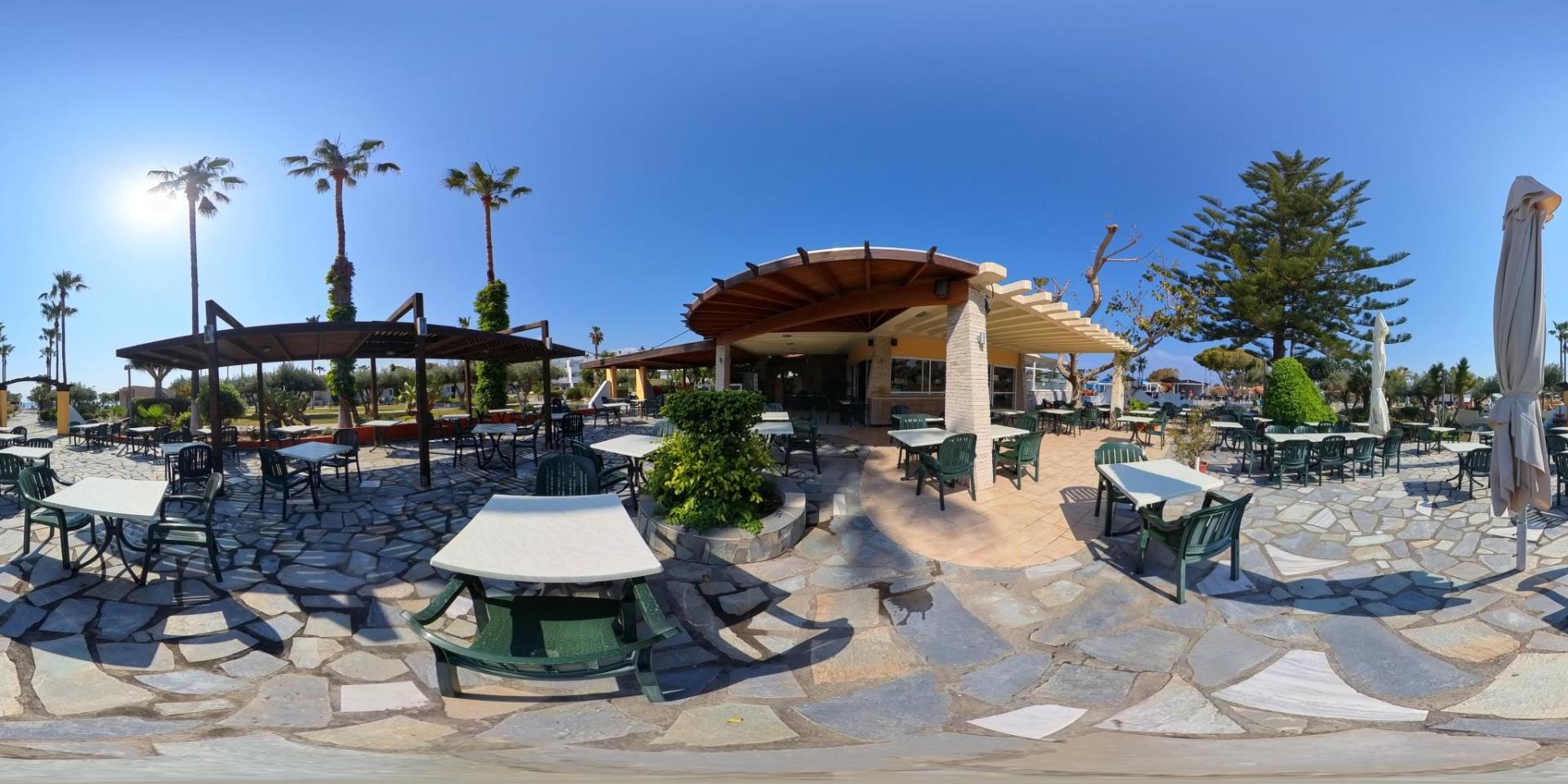 Atlantis Hotel - Photo 104