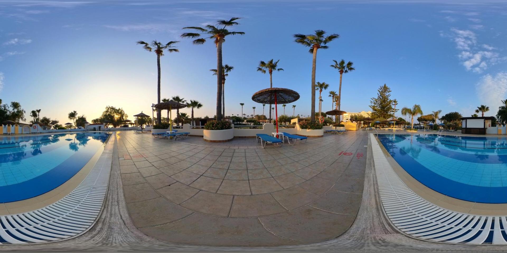 Atlantis Hotel - Photo 106