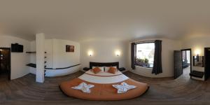 Foto dalla galleria di Toucan Platinum Suites Aparthotel a Mindo