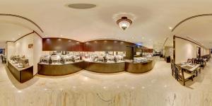 Foto dalla galleria di Ramada Hotel & Suites by Wyndham Ajman ad Ajman