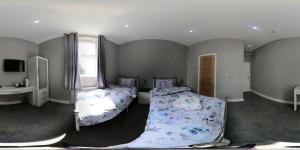 Gallery image of High Bank Hotel in Leeds