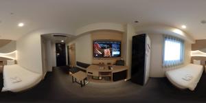 Gallery image of Henn na Hotel Premier Tokyo Asakusa Tawaramachi in Tokyo