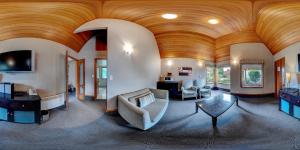 Gallery image of Distinction Te Anau Hotel & Villas in Te Anau