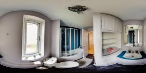 Gallery image of London Bridge 3 Bedroom House with reception room, office and private garden in London