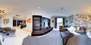 Gallery image of Studio M Arabian Plaza Hotel & Hotel Apartments in Dubai
