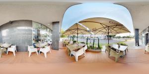 Gallery image of Business Hotel Astrum Laus in Levice
