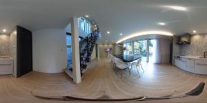 Gallery image of Hakone Ashinoko Lakeside Resort - 箱根芦ノ湖レイクサイドリゾート in Hakone