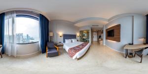 Gallery image of Hompton Hotel by the Beach in George Town