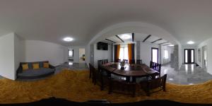 Gallery image of Casa Andra si Denis in Novaci-Străini