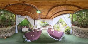 Fotografie z fotogalerie ubytování Mindo GlamBird Glamping & Lodge v destinaci Mindo