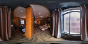 Gallery image of Chakana Hotel Boutique Centro in Quito