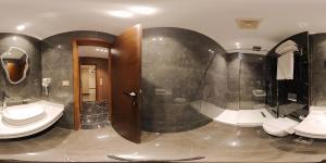 Gallery image of Spire West Hotel in Cairo