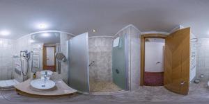 Gallery image of Marmara Hotel Budapest in Budapest
