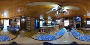 Gallery image of Rustic Cabin in Sevierville