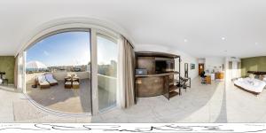 Gallery image of South Wind Guesthouse in Marsaxlokk