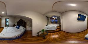 Gallery image of Hotel Azul de la Plaza by Chat Noir in Cuenca