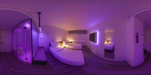 Gallery image of YOTEL Porto in Porto