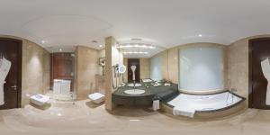 Gallery image of Grand Millennium Al Wahda Hotel and Executive Apartments Abu Dhabi in Abu Dhabi