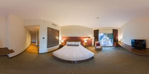 Gallery image of Grand Millennium Al Wahda Hotel and Executive Apartments Abu Dhabi in Abu Dhabi