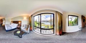 Gallery image of Holiday Inn Queenstown Frankton Road by IHG in Queenstown