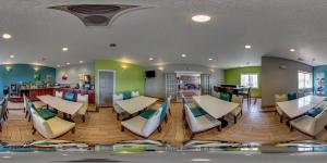 Foto de la galeria de Quality Inn & Suites Ferdinand a Ferdinand