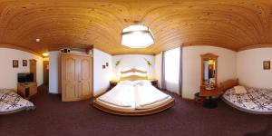Gallery image of Hotel-Restaurant Weisses Kreuz in Breitenbach